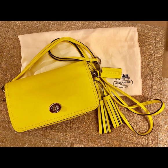 Coach yellow purse with removable straps - Picture 1 of 8